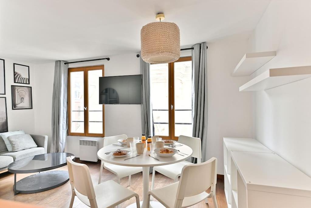 Appartement Paisible Et Central Rivoli Paris Exterior photo